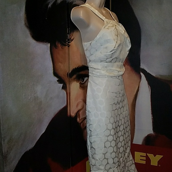 Bettie Page Vintage Wedding Hot Time in City Pencil Mermaid Ivory Cream Dress - Picture 7 of 8